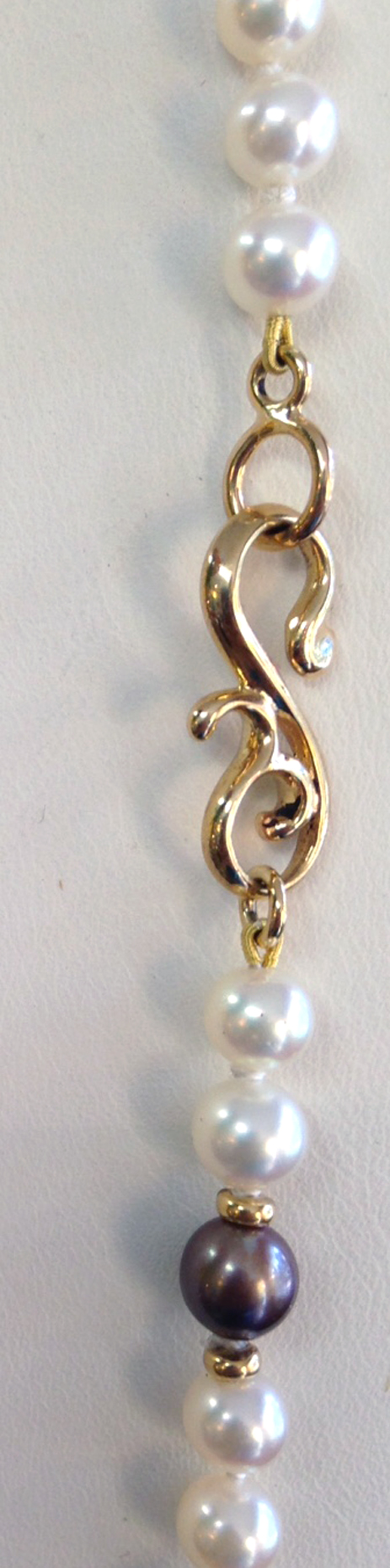 29" Fine Cultured Pearl Strand with Gold S-Hook Clasp - Image 3